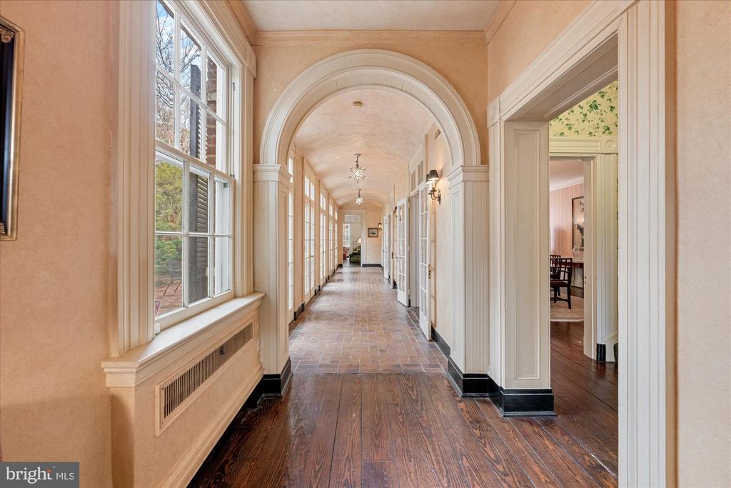 Image 15 of property listing at 2805 P ST NW, Washington, DC 20007