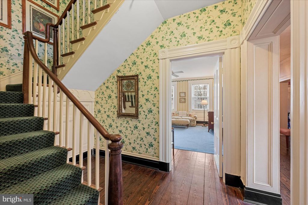 Image 22 of property listing at 2805 P ST NW, Washington, DC 20007