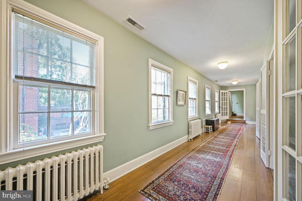 Image 47 of property listing at 2805 P ST NW, Washington, DC 20007