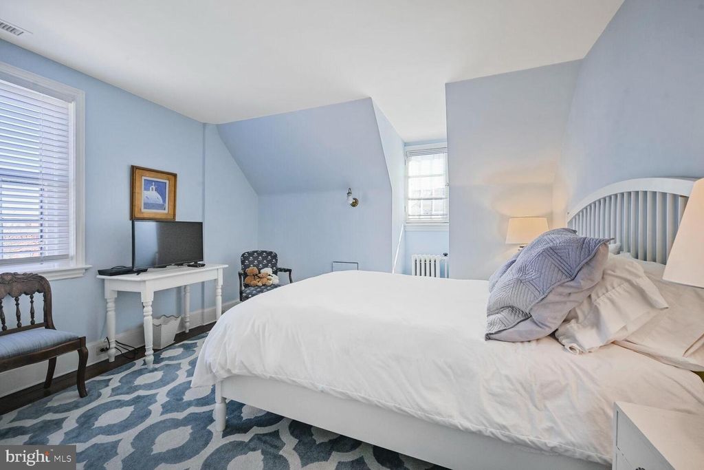 Image 61 of property listing at 2805 P ST NW, Washington, DC 20007