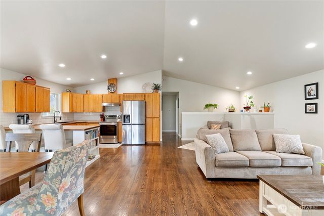 1790 Old Hwy 97, Okanogan, WA 98840