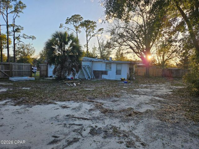 1402 W 12th Street, Panama City, FL 32401