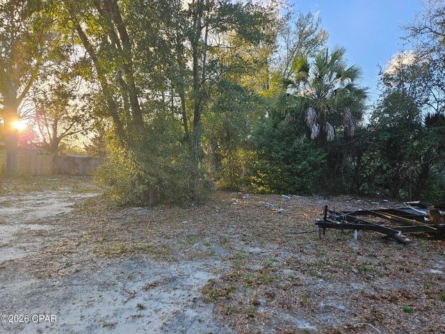 1402 W 12th Street, Panama City, FL 32401