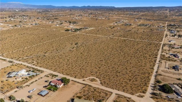 1 Nevada, Phelan, CA 92371