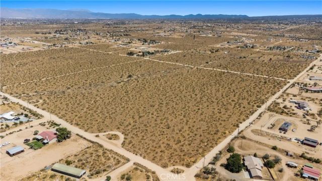 1 Nevada, Phelan, CA 92371