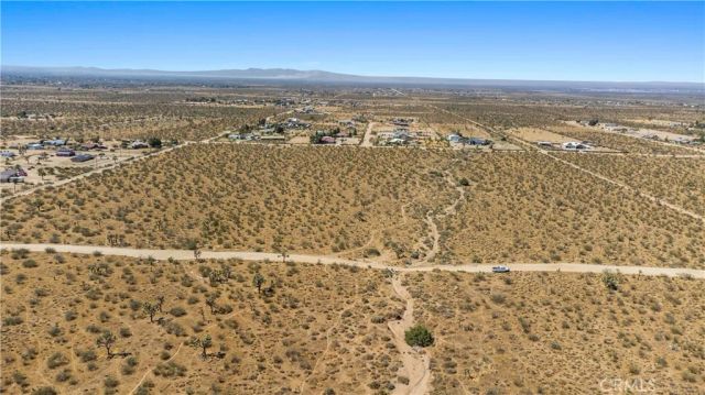 1 Nevada, Phelan, CA 92371
