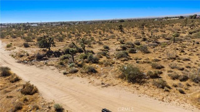 1 Nevada, Phelan, CA 92371