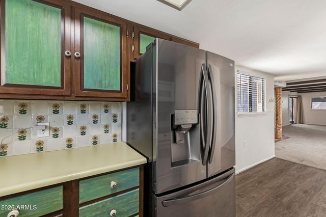 37210 N TRANQUIL Trail 9, Carefree, AZ 85377