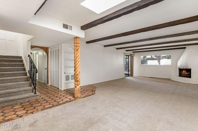 37210 N TRANQUIL Trail 9, Carefree, AZ 85377