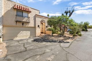 37210 N TRANQUIL Trail 9, Carefree, AZ 85377