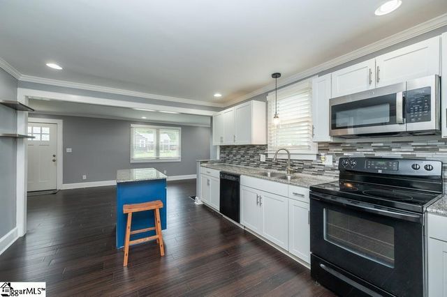 105 E Bearden Street, Greer, SC 29651