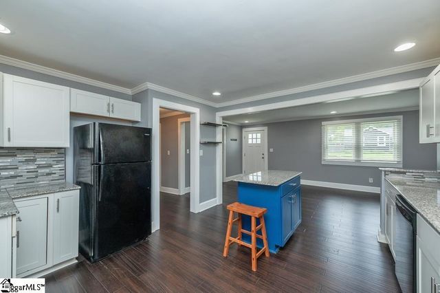 105 E Bearden Street, Greer, SC 29651