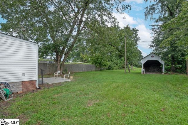 105 E Bearden Street, Greer, SC 29651