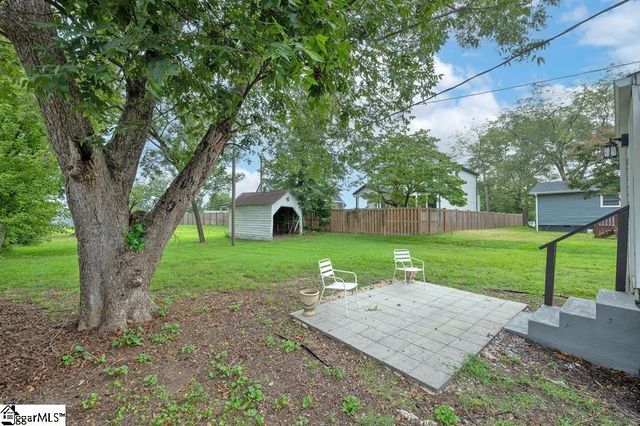 105 E Bearden Street, Greer, SC 29651