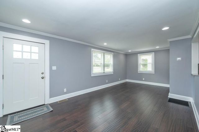 105 E Bearden Street, Greer, SC 29651