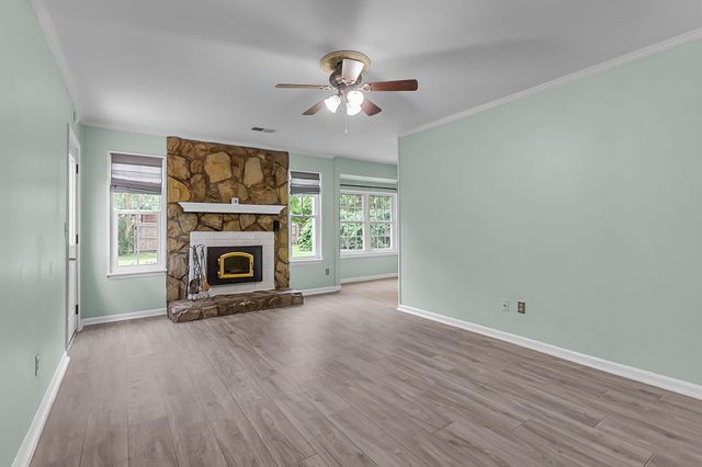 109 Carriage Court, Summerville, SC 29486