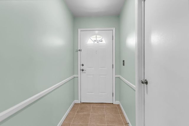 109 Carriage Court, Summerville, SC 29486