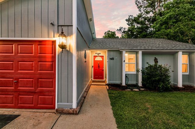 109 Carriage Court, Summerville, SC 29486