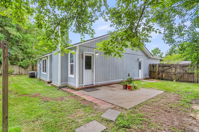 109 Carriage Court, Summerville, SC 29486