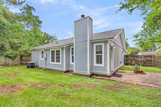 109 Carriage Court, Summerville, SC 29486
