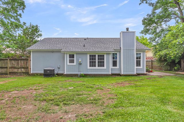 109 Carriage Court, Summerville, SC 29486