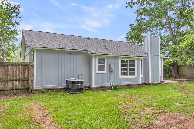 109 Carriage Court, Summerville, SC 29486