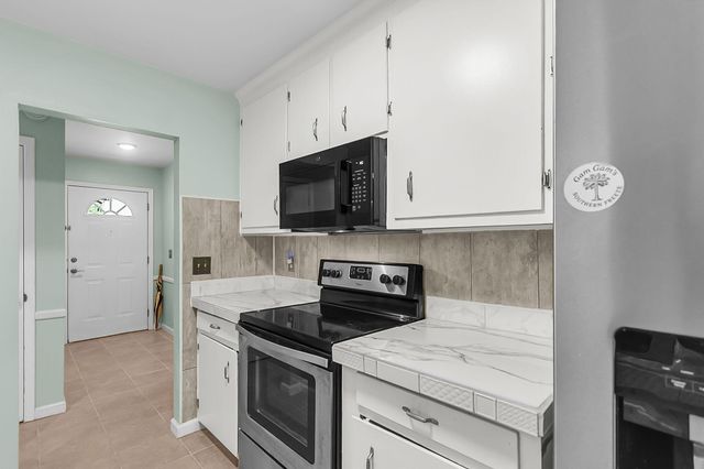 109 Carriage Court, Summerville, SC 29486
