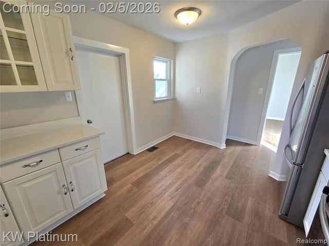 7399 Gronow, Center Line, MI 48015