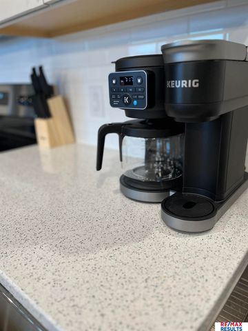 3109 Mayberry Plaza, Omaha, NE 68105