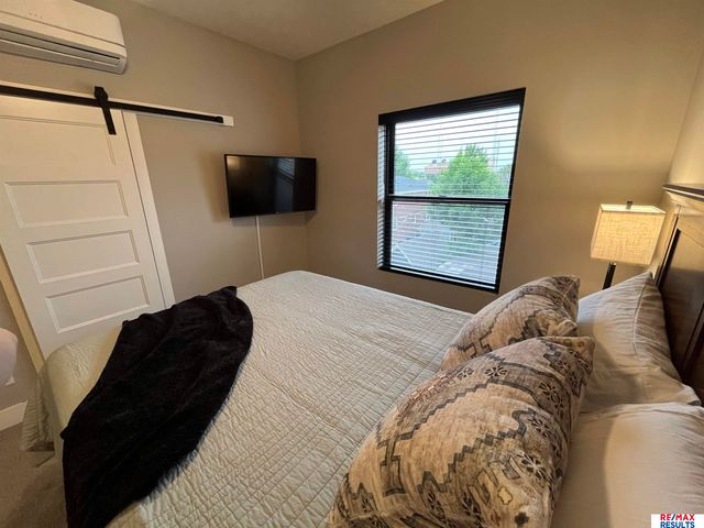 3109 Mayberry Plaza, Omaha, NE 68105