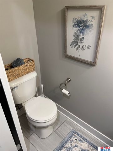 3109 Mayberry Plaza, Omaha, NE 68105