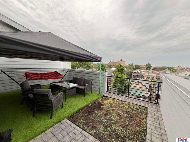 3109 Mayberry Plaza, Omaha, NE 68105