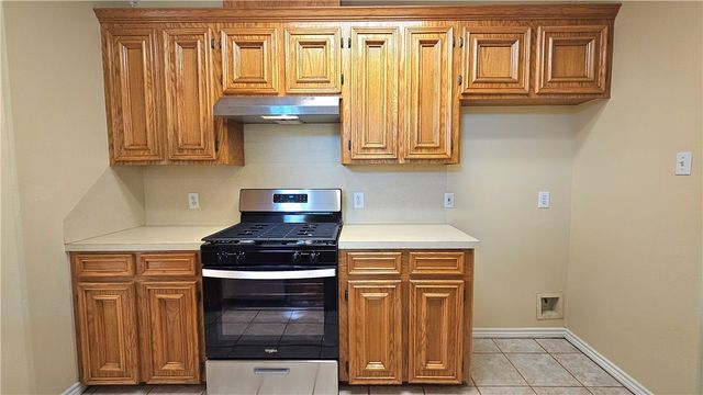 2565 Crestlea Dr, Corpus Christi, TX 78415