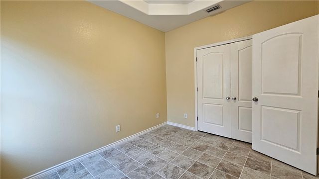 2565 Crestlea Dr, Corpus Christi, TX 78415