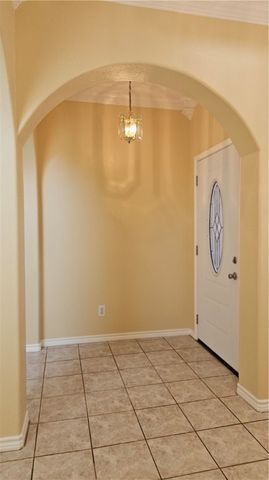 2565 Crestlea Dr, Corpus Christi, TX 78415