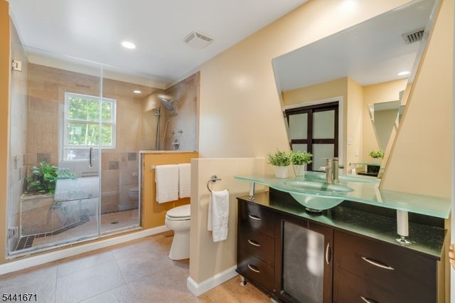 27 Harvest Ln, Livingston Twp., NJ 07039