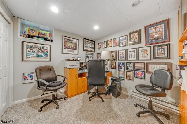 27 Harvest Ln, Livingston Twp., NJ 07039