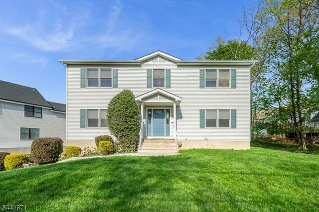 27 Harvest Ln, Livingston Twp., NJ 07039