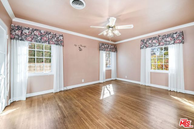 118 N Evergreen Street, Toluca Lake, CA 91505