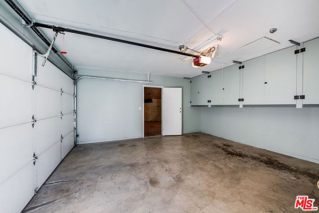 118 N Evergreen Street, Toluca Lake, CA 91505