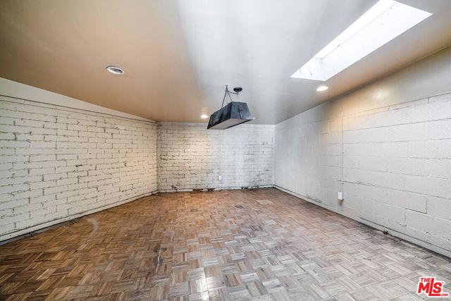 118 N Evergreen Street, Toluca Lake, CA 91505