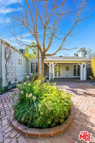 118 N Evergreen Street, Toluca Lake, CA 91505