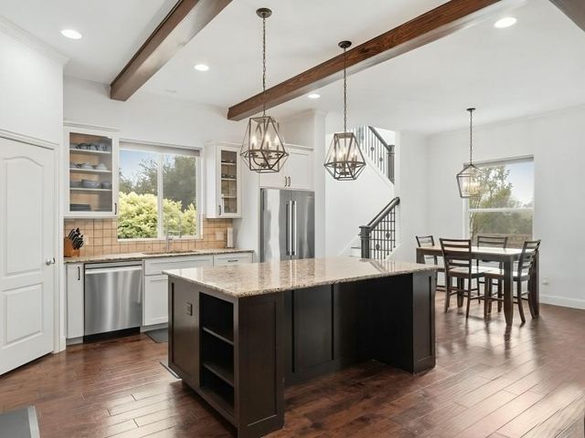 6709 Melava CT, Austin, TX 78749