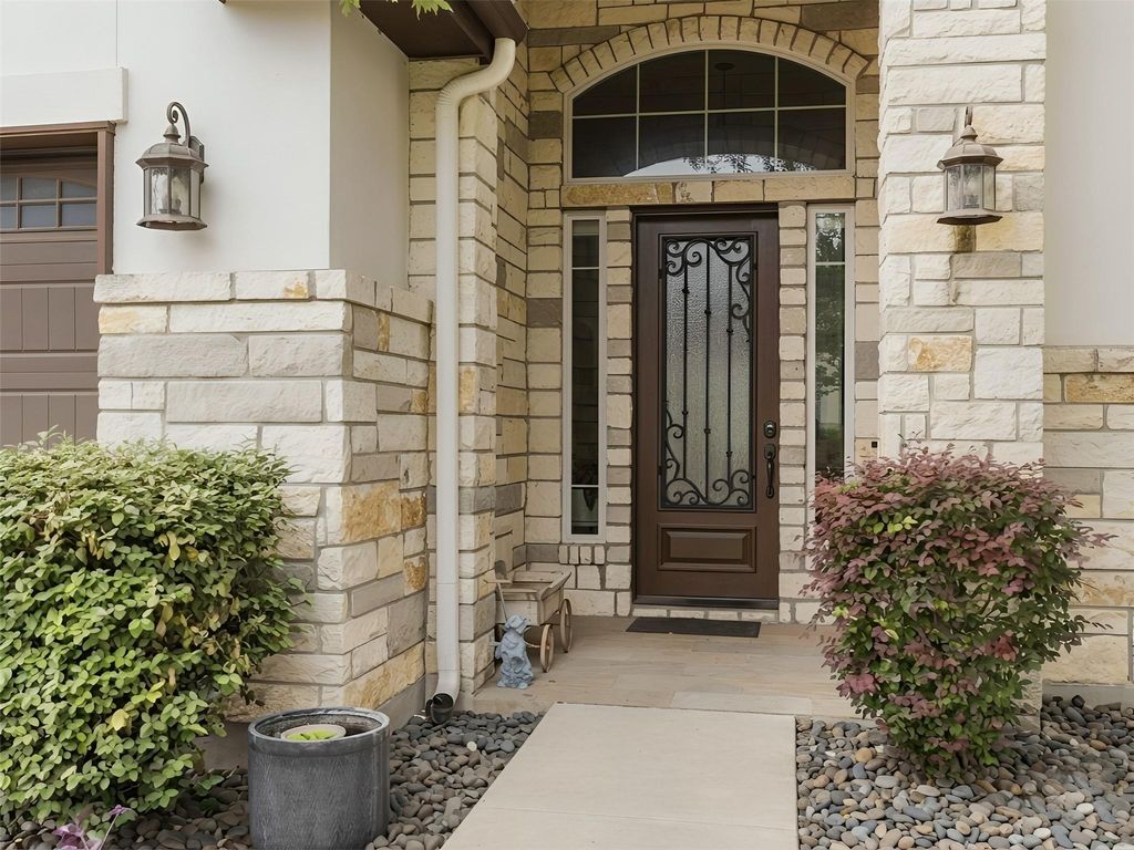 6709 Melava CT, Austin, TX 78749