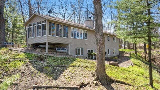 1890 Dillingham Drive, Allegan, MI 49010