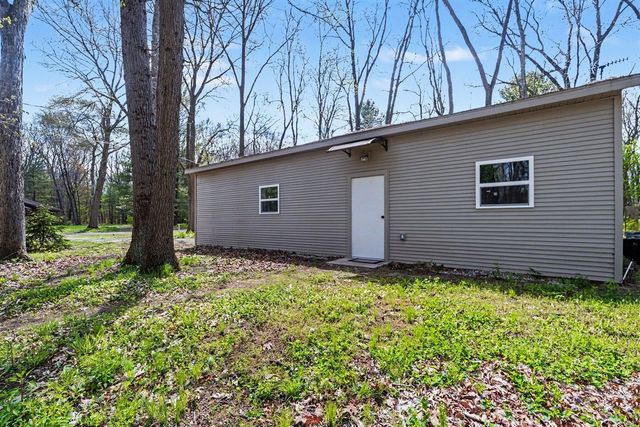 1890 Dillingham Drive, Allegan, MI 49010