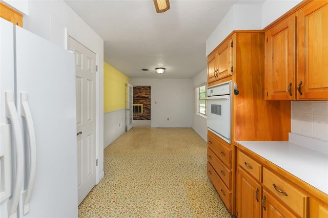 415 SE ADAMS STREET, High Springs, FL 32643