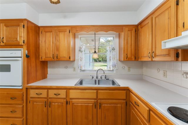 415 SE ADAMS STREET, High Springs, FL 32643