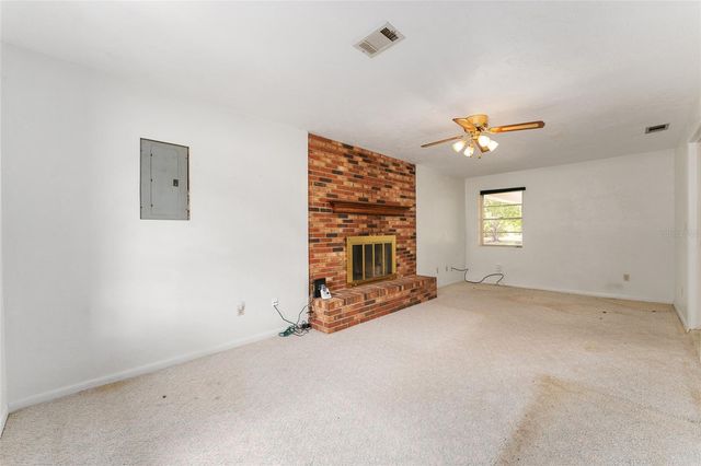 415 SE ADAMS STREET, High Springs, FL 32643