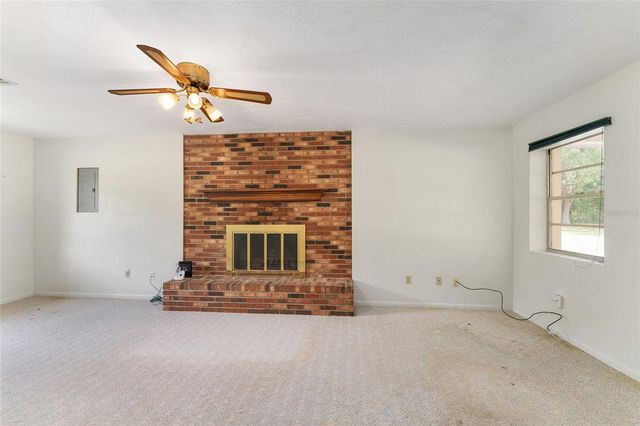 415 SE ADAMS STREET, High Springs, FL 32643